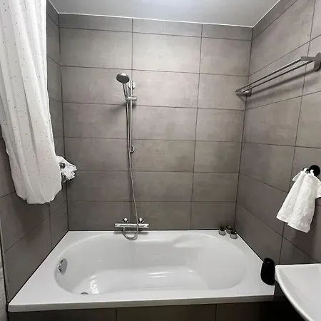 1 Zimmer-apartment Im Zentrum Apartamento